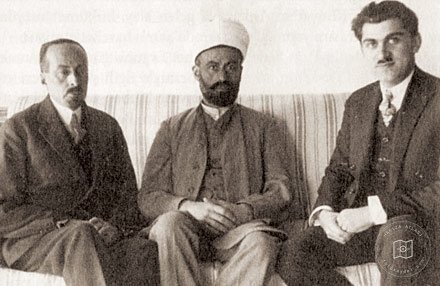 Abdülbaki Dede Ortada Solunda Hazan Ali Yücel