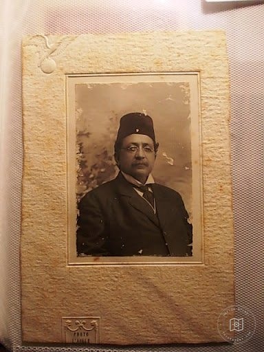 Hanedanlar — Portre / Kişi Görseli