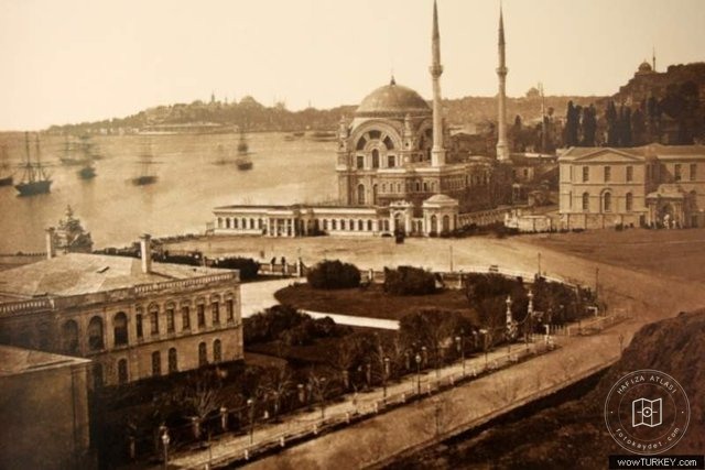 Dolmabahçe and Çırağan — View from the archive