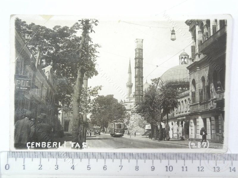 Çemberlitaş — Arşivden bir görünüm