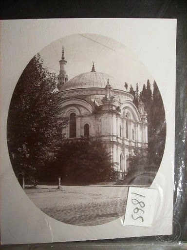 Dolmabahçe and Çırağan — Archive image