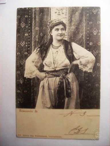 WOMEN — Archive image