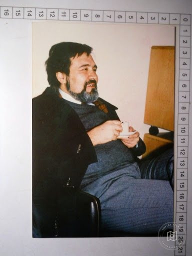 Tarihî Kişiler — Portre ve kişi arşivi