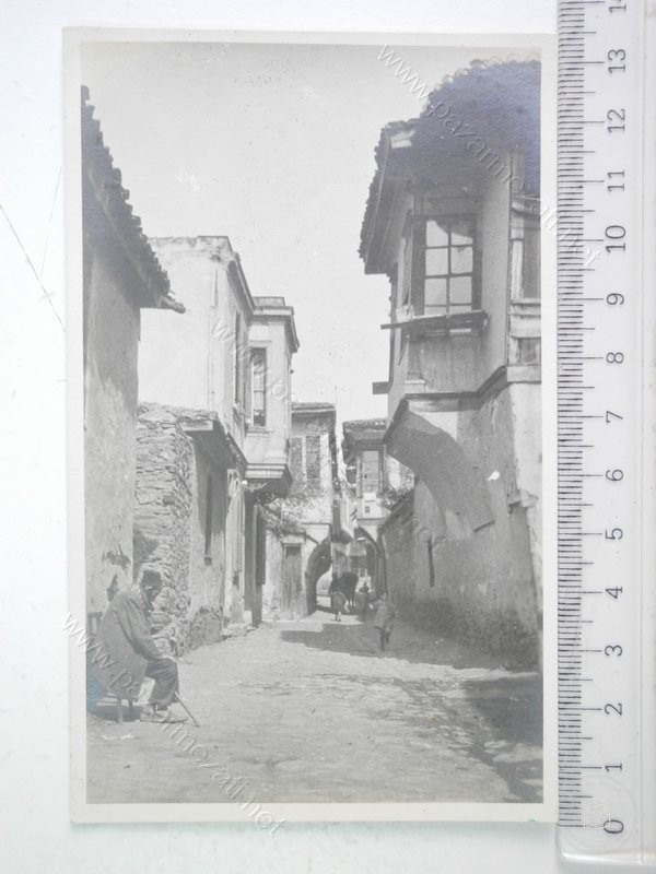 Sokaklar — Arşivden bir görünüm