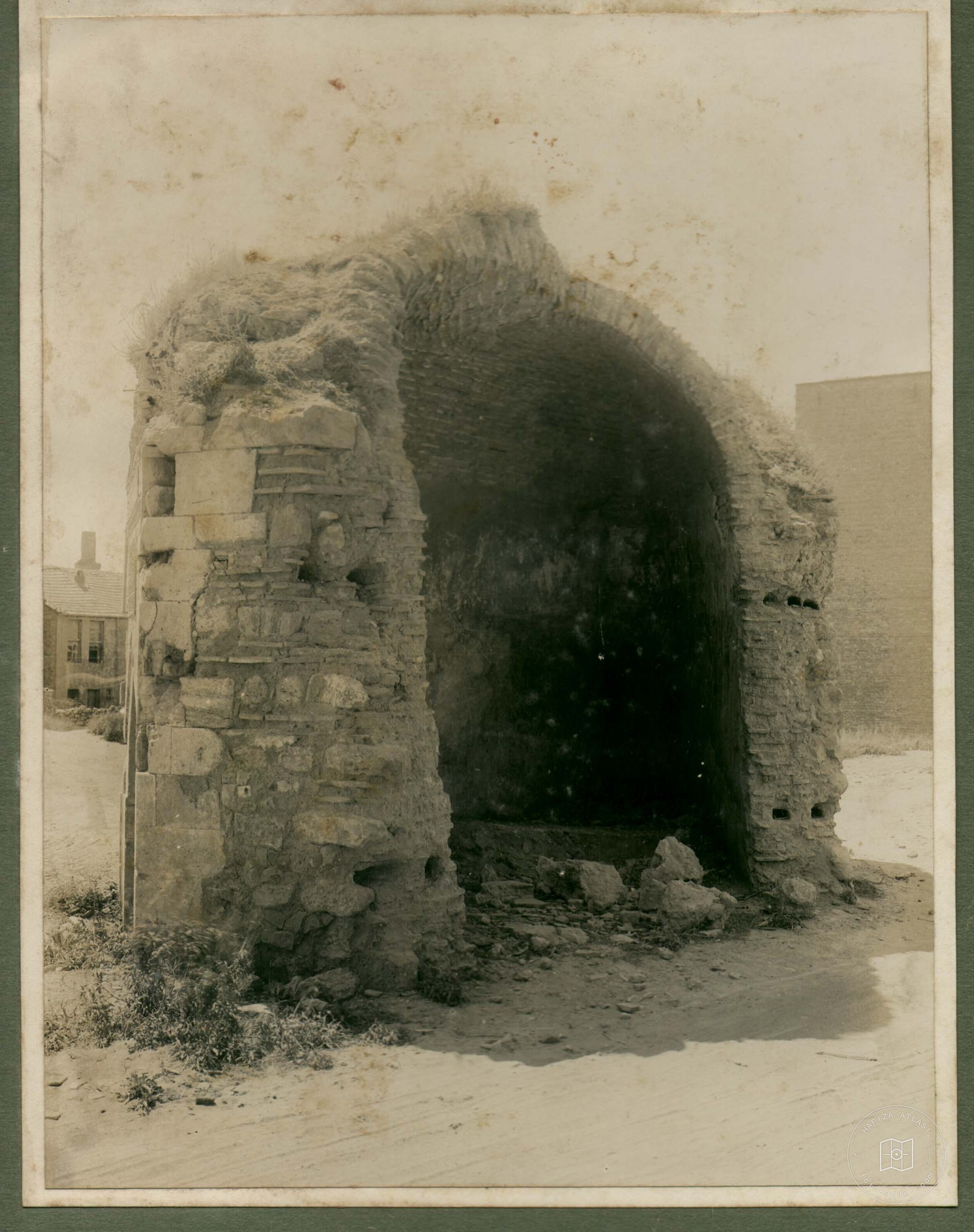 Fountain — Archive image