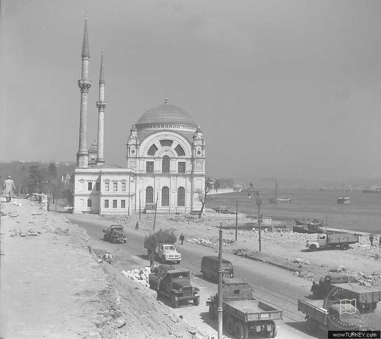 Dolmabahçe Camii