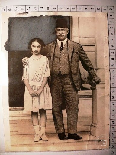 Hanedanlar — Portre / Kişi Görseli