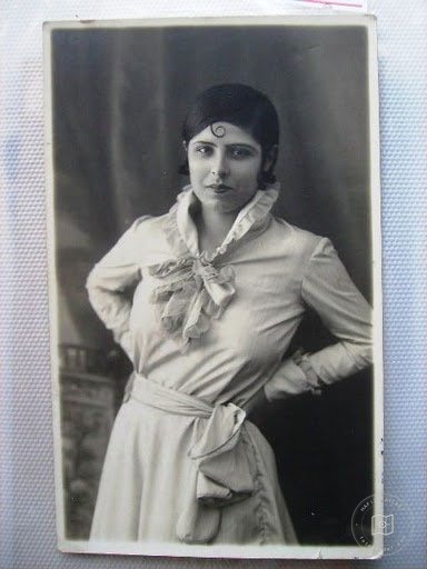 WOMEN — Archive image