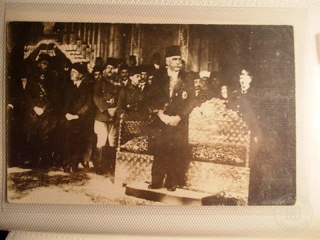 Hanedanlar — Portre / Kişi Görseli