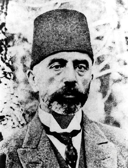 Tarihî Kişiler — Portre / Kişi Görseli