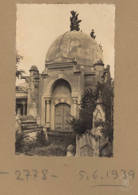 GAZI OSMAN PAŞA Tomb — Archive image