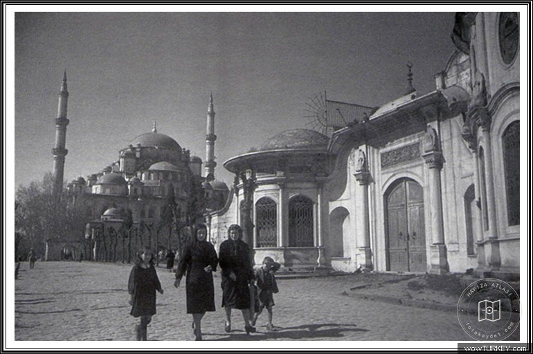 Fatih Mosque and Naksidil Vld Sltkul