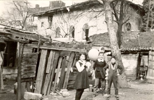 İstanbul Tekkeleri — Arşivden bir görünüm