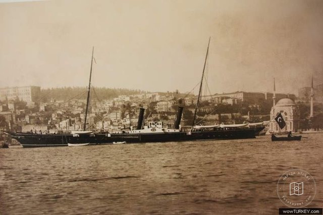 Dolmabahçe and Çırağan — View from the archive