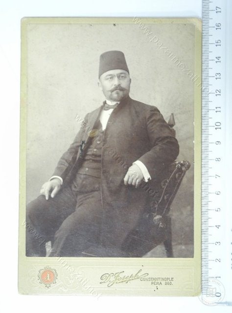 Portreler ve Yaşam — Portre ve kişi arşivi