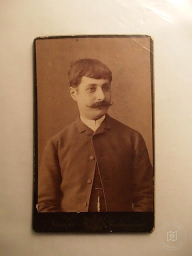 Portreler ve Yaşam — Portre / Kişi Görseli
