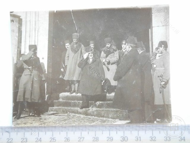 Hanedanlar — Portre / Kişi Görseli