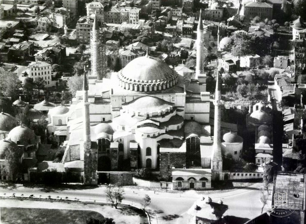 Ayasofya — Arşivden bir görünüm