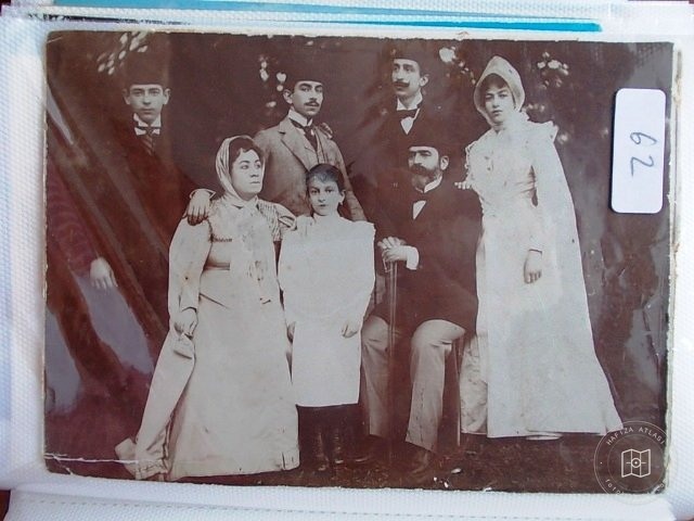WOMEN — Archive image