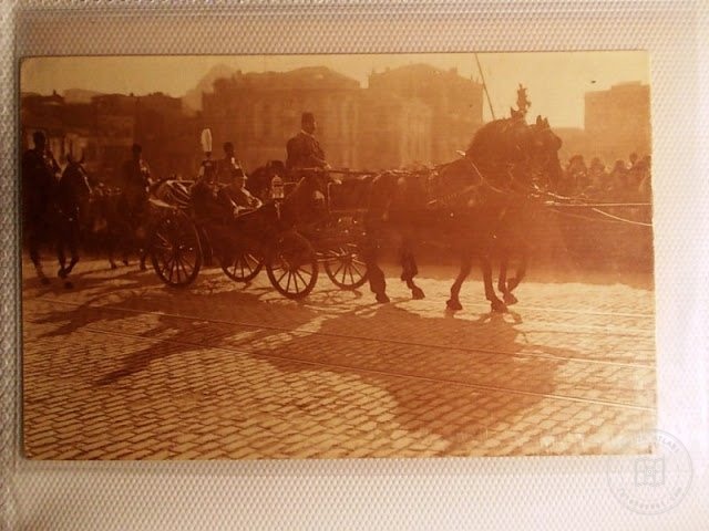 Hanedanlar — Portre / Kişi Görseli