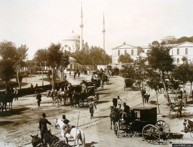 Dolmabahçe and Çırağan — View from the archive