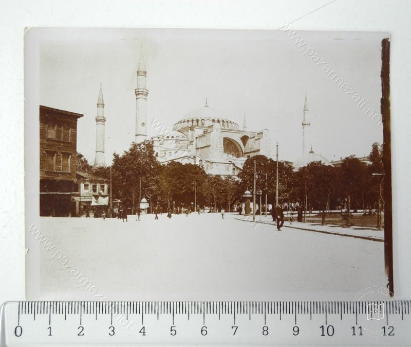 Ayasofya — Arşivden bir görünüm