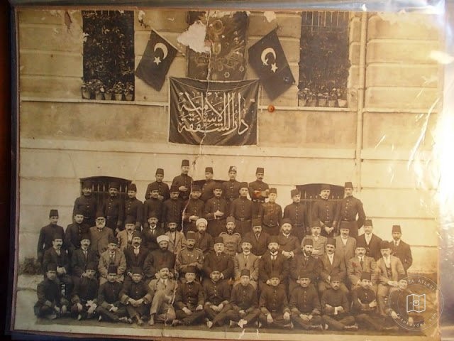 Tarihî Kişiler — Portre / Kişi Görseli