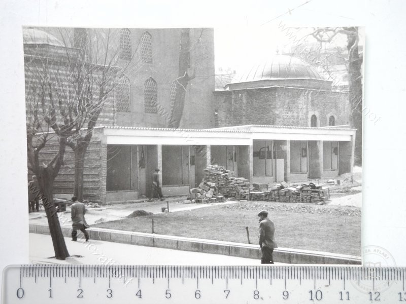 sultan turhan sultan
