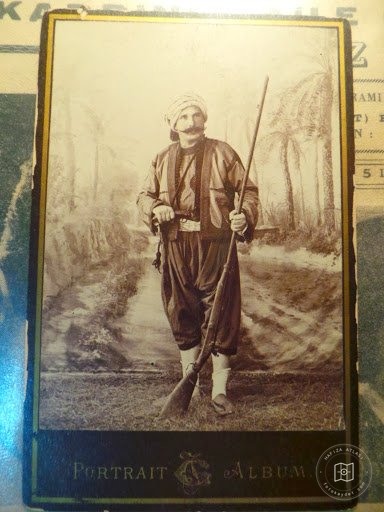 Portreler ve Yaşam — Portre / Kişi Görseli