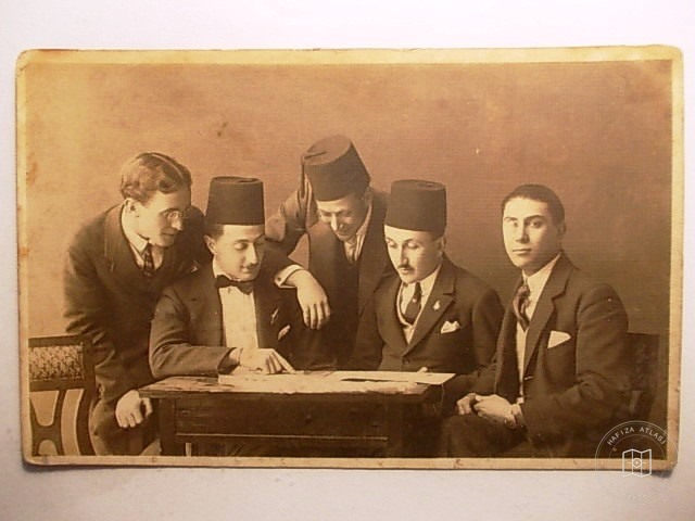 Portreler ve Yaşam — Portre ve kişi arşivi