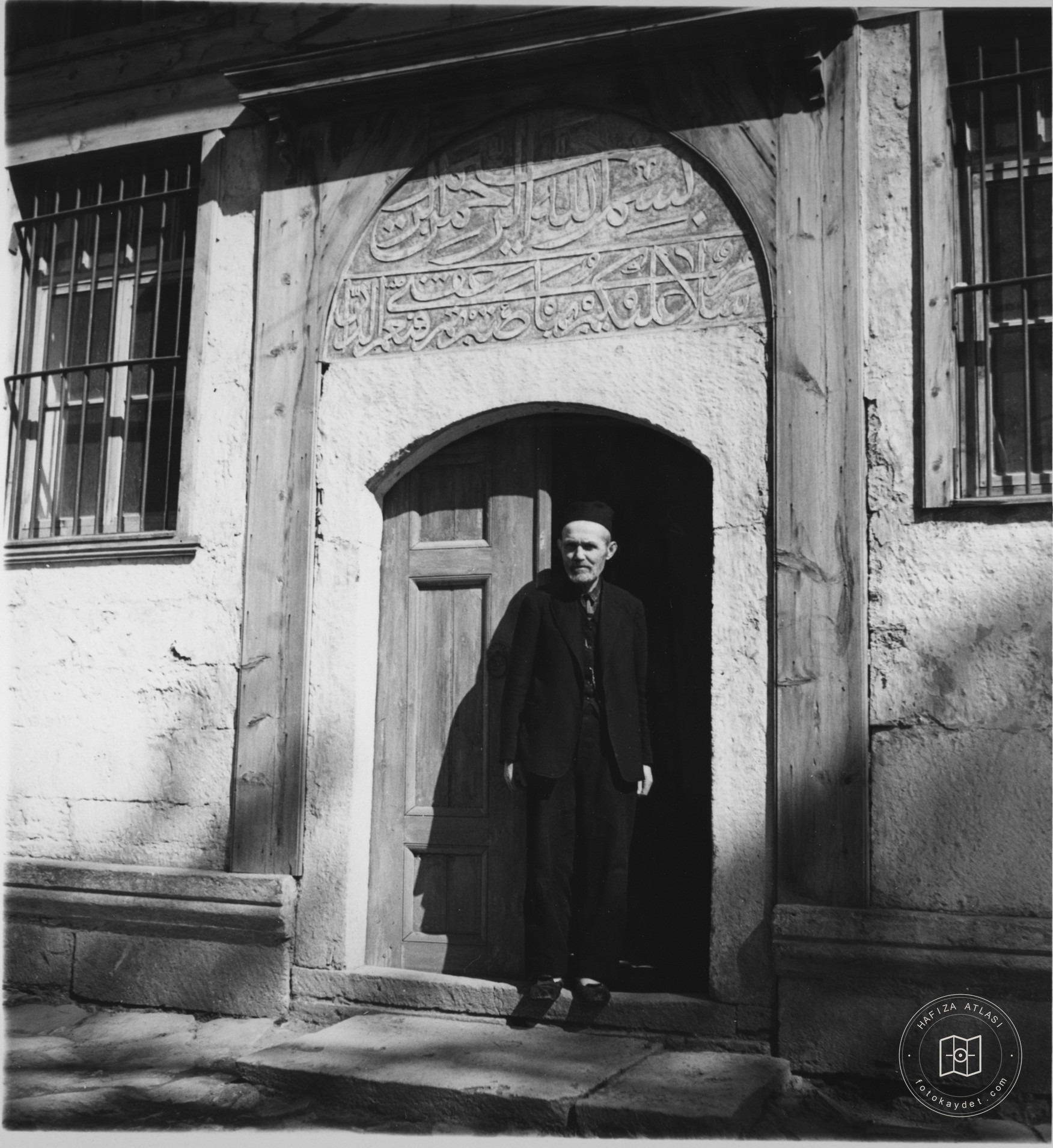 Tarihî Kent ve Yapı Görünümleri — Arşiv kaydı