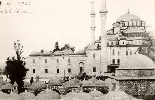 İstanbul Tekkeleri — Arşivden bir görünüm
