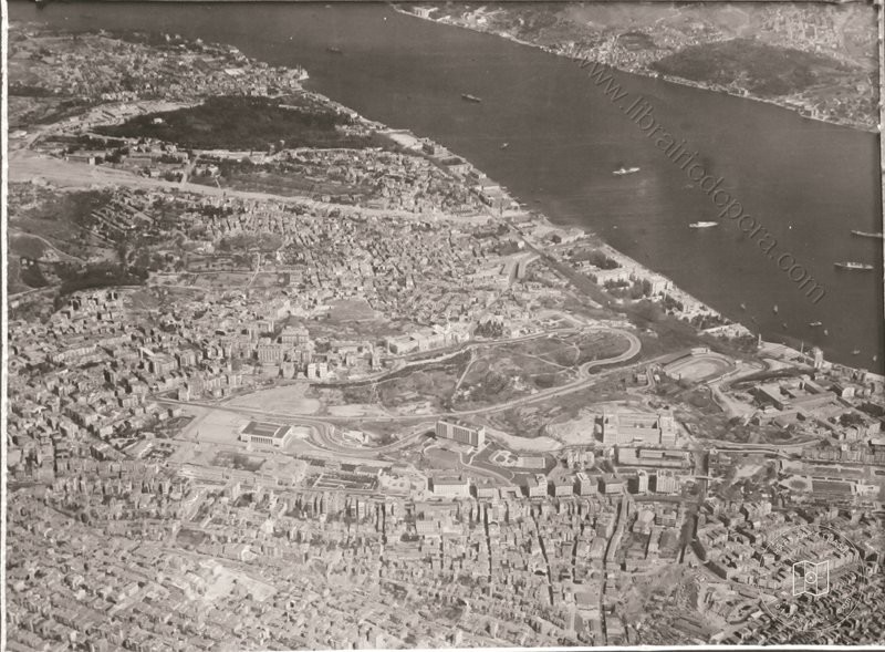 Taksim — Arşivden bir görünüm