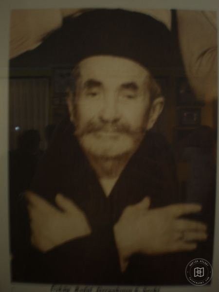 Tariki Rifaiyeden Üsküplü Mustafa Haznedar Baba