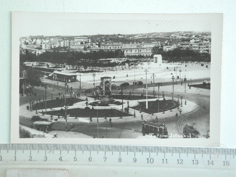 Taksim — Arşivden bir görünüm