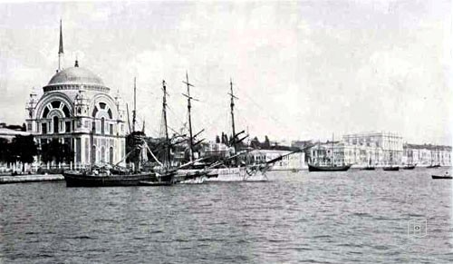 Dolmabahçe Sarayı Camisi