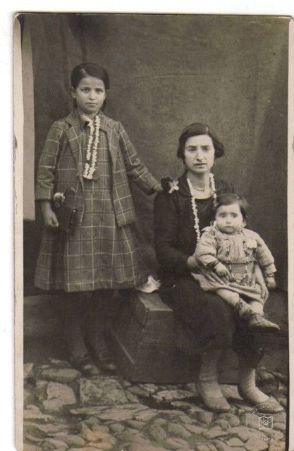 Portreler ve Yaşam — Portre ve kişi arşivi