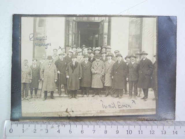 Tarihî Kişiler — Portre ve kişi arşivi