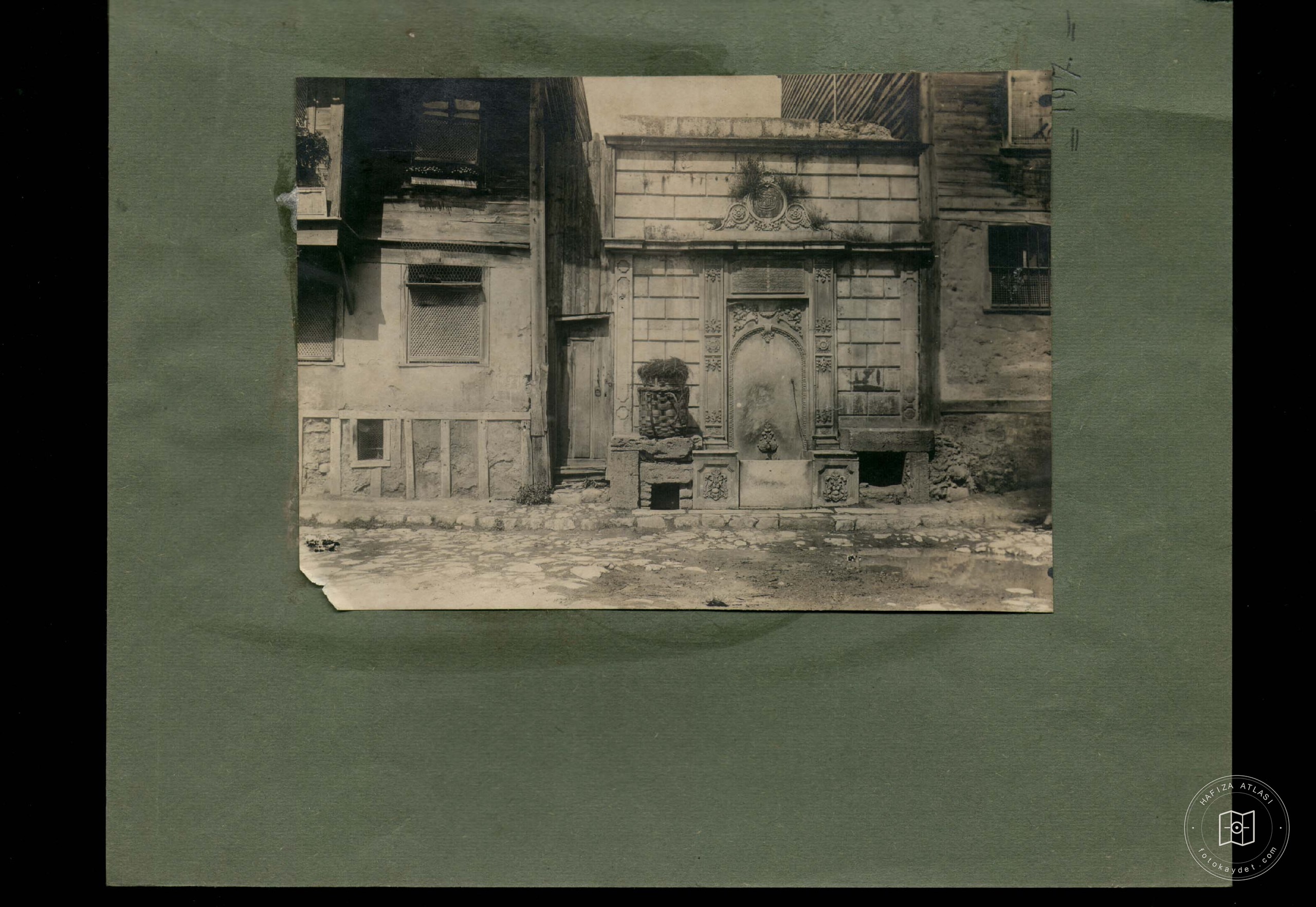 Fountain — Archive image