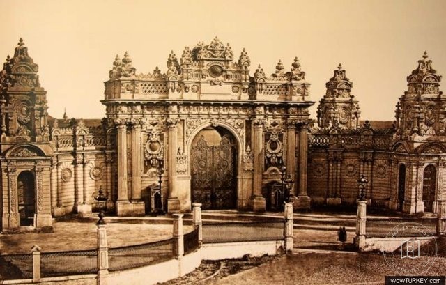 Dolmabahçe and Çırağan — View from the archive