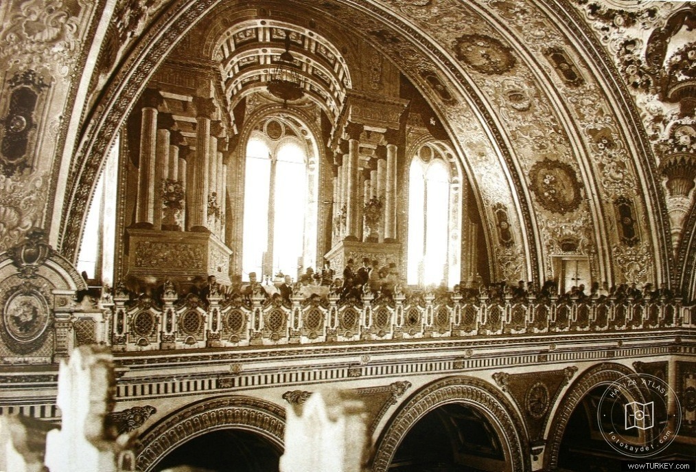 Dolmabahçe Sarayı Muayede Salonu