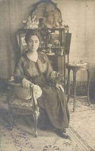 Kadınlar — Arşivden bir görünüm