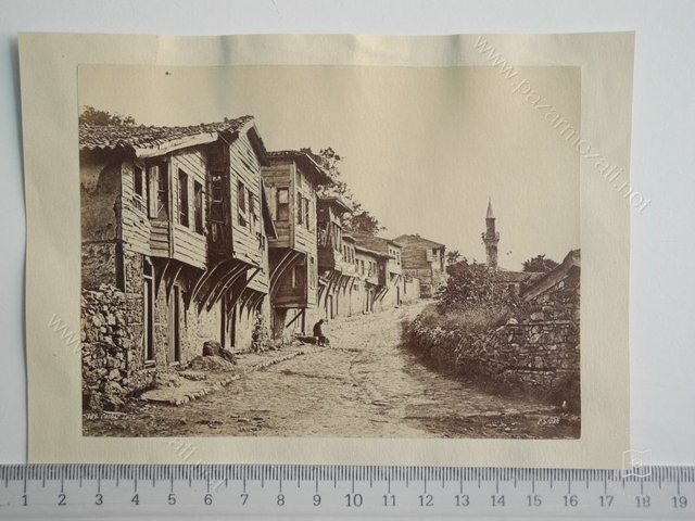 Sokaklar — Arşivden bir görünüm
