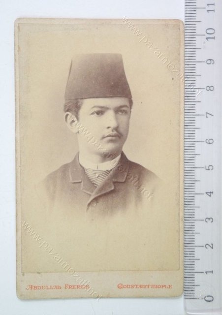 Portreler ve Yaşam — Portre ve kişi arşivi