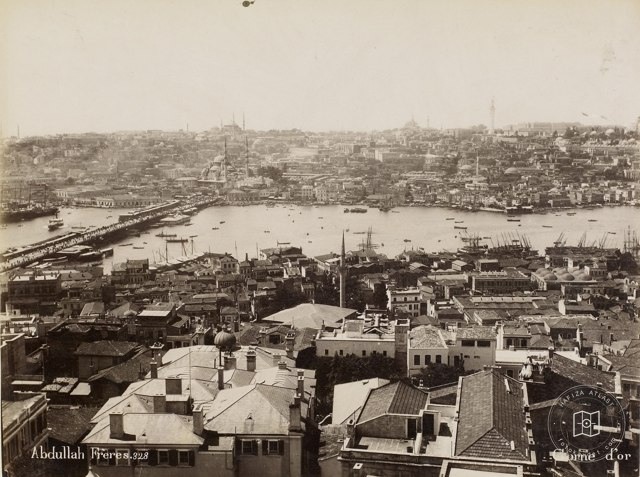 Bridge and Eminönü from Galata Tower, Golden Horn · Abdullah Fréres Photo