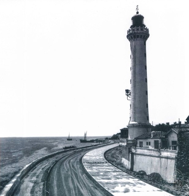 Beach and Ahırkapı Lantern · 1958