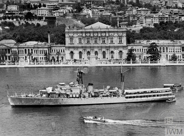 Dolmabahçe Sarayı