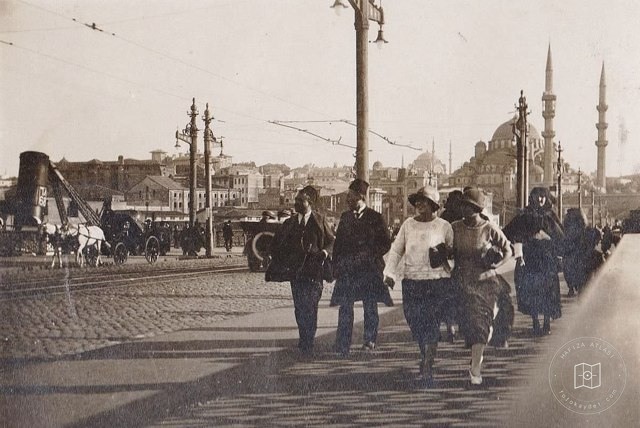 Galata Köprüsü · 1920’ler