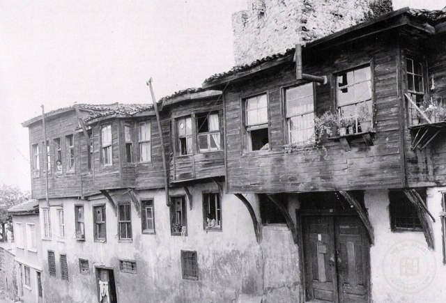 Soğukçeşme Sokağı