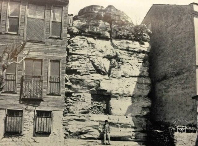 Reardios Column · Haseki